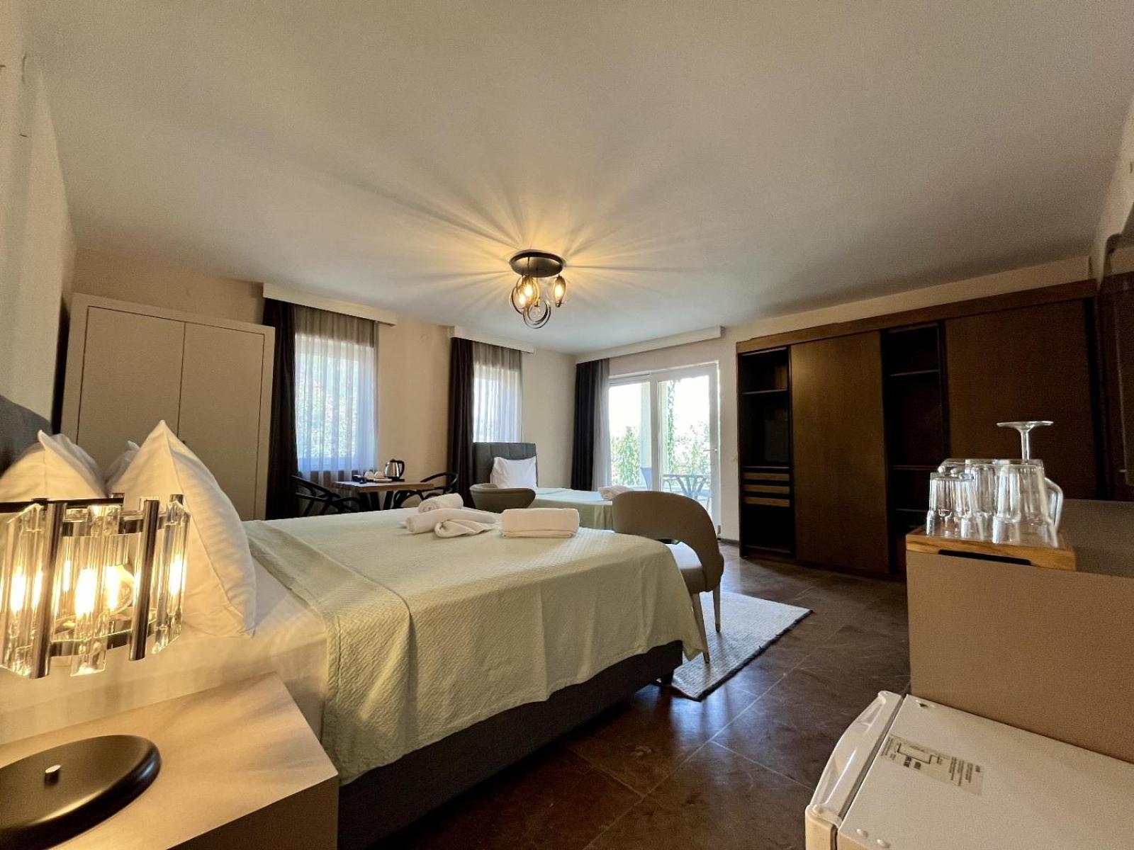 Farrys Boutique Hotel & Beach Club - Yalikavak Bagian luar foto