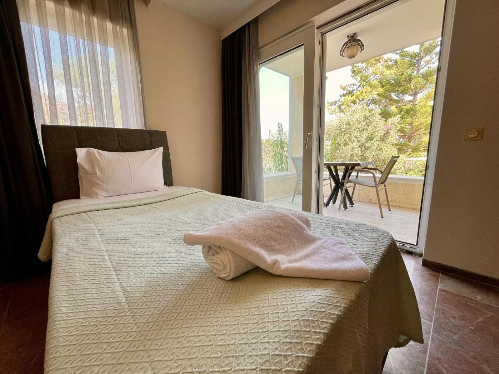 Farrys Boutique Hotel & Beach Club - Yalikavak Bagian luar foto