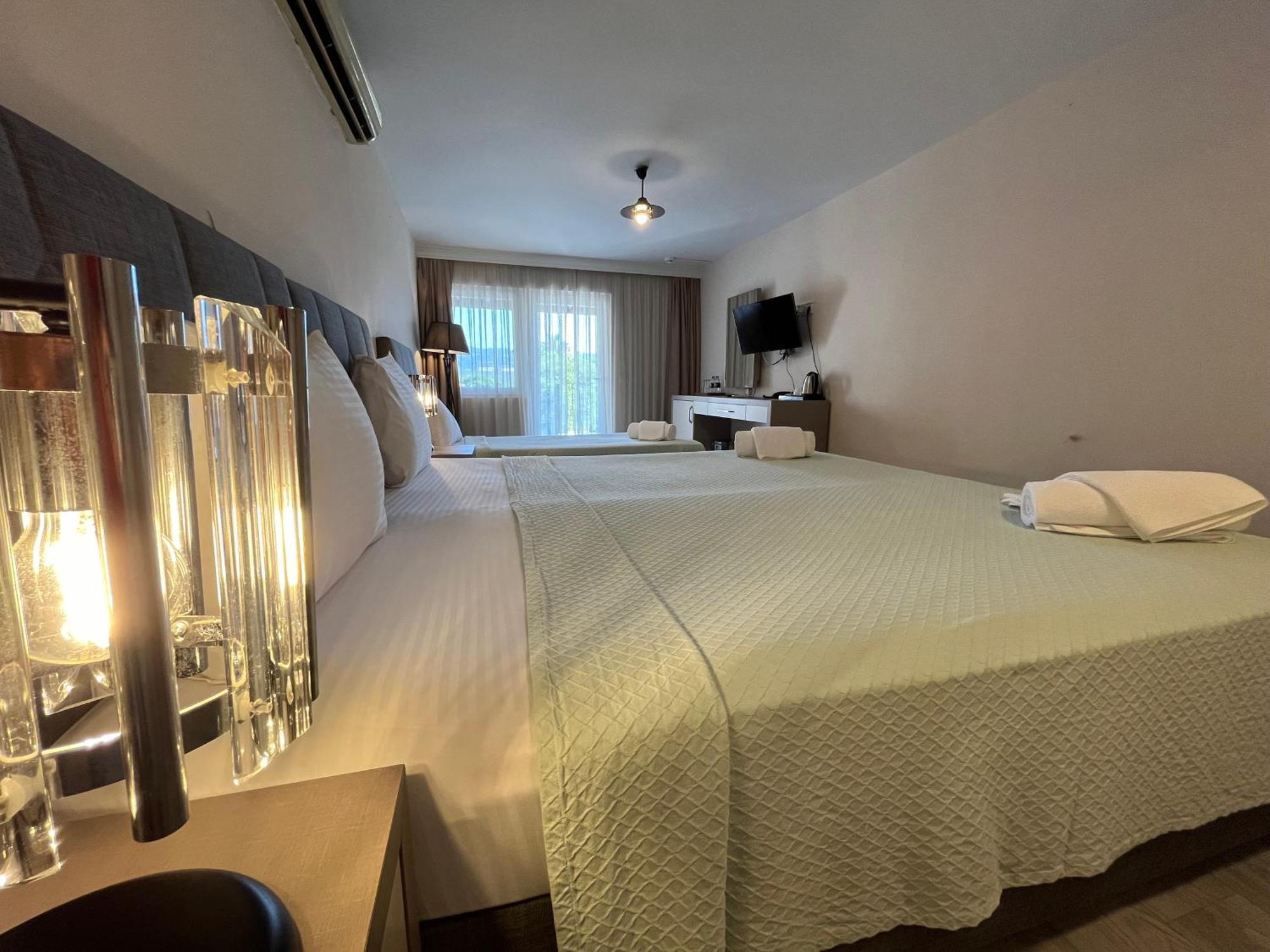 Farrys Boutique Hotel & Beach Club - Yalikavak Bagian luar foto